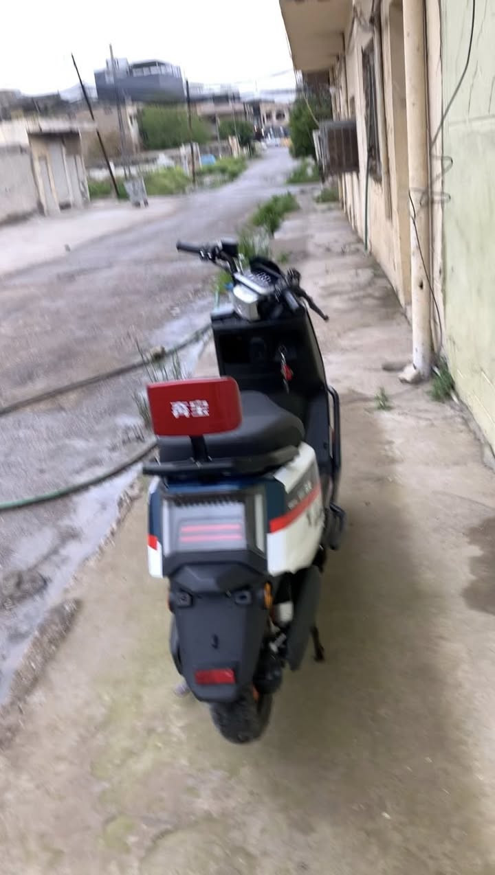ماطور شحن فول مواصفات كلو شغال مابي اي عطل سعر 650الف لليحب يدخل خاص او يخاير على هذا الرقم***********
