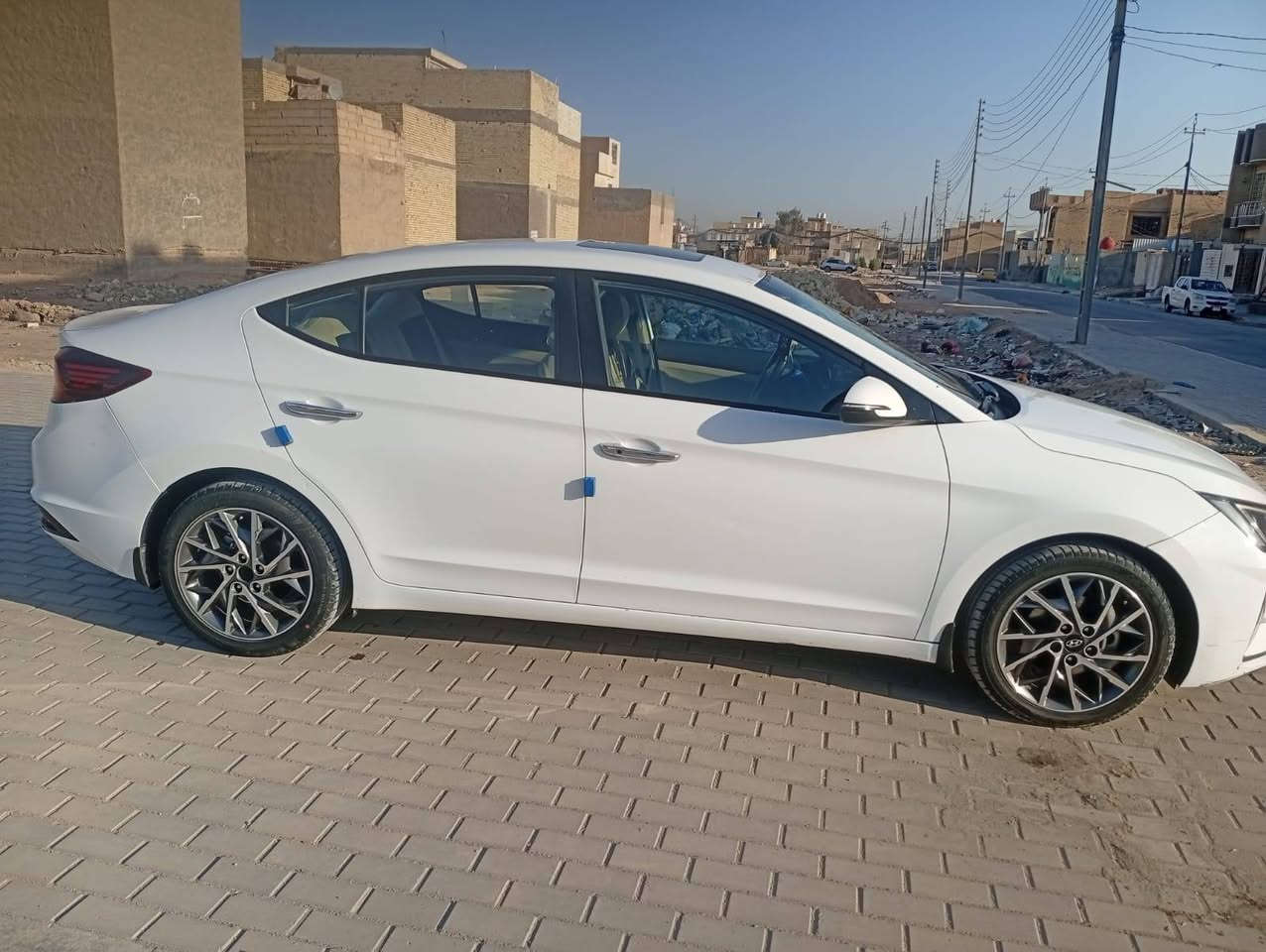 النترا مديل 2020 فول مواصفات كفاله عامة من كلشي كير مكينه  كشر كلها كفاله ماشيه 160 رقم بغداد دولي سنويه ل2030  مكان السياره كربلاء مكلف بالنشر رقم صاحب السياره وتصل عليه سعر 170 
***********
