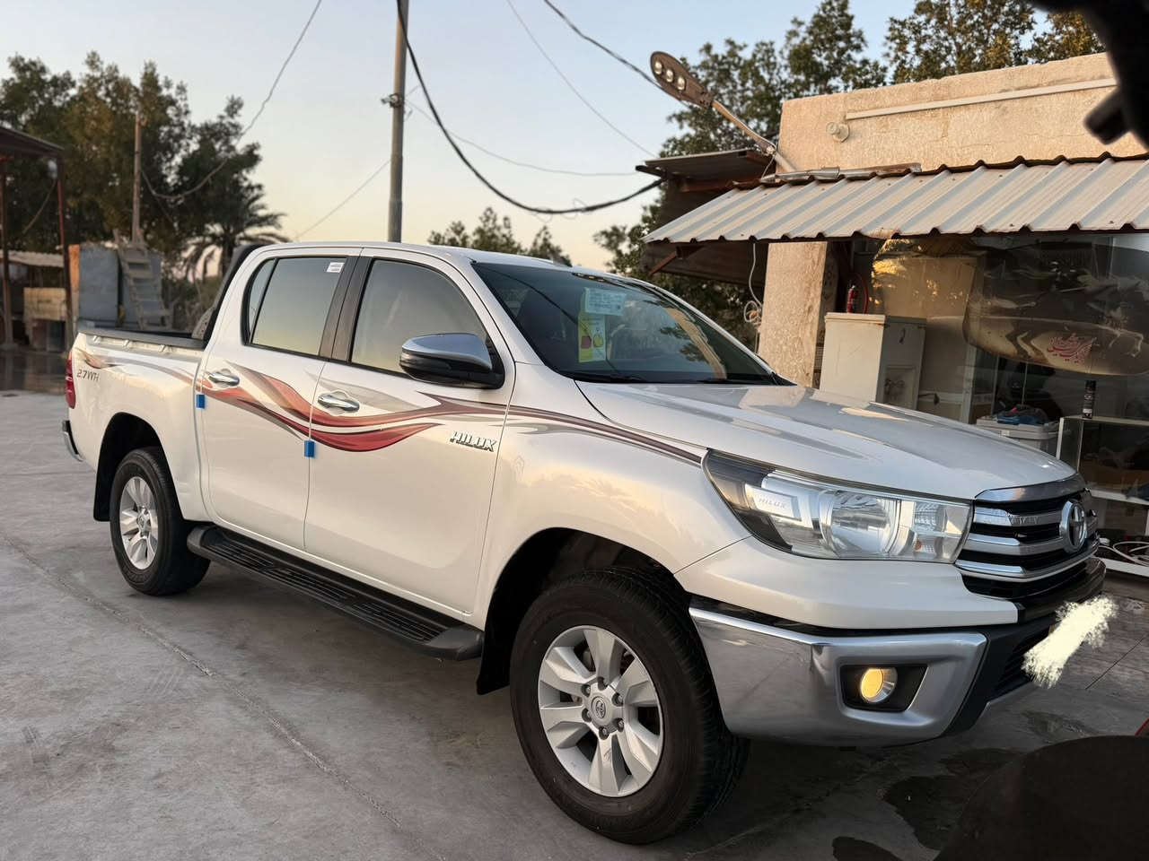 السلام عليكم للبيع بيكم تيوتا هايلوكس فور ويل مديل 2020حره بسمي مداور ثاني يوم جاهزه السياره مكينه كير حداديه تبريد تخم تاير ما ناقصه برغي وضع شركه مكفوله كفاله عامه السعر 228وبيه مجال لاستفسار ***********المكان سماوه المركز ❤️
