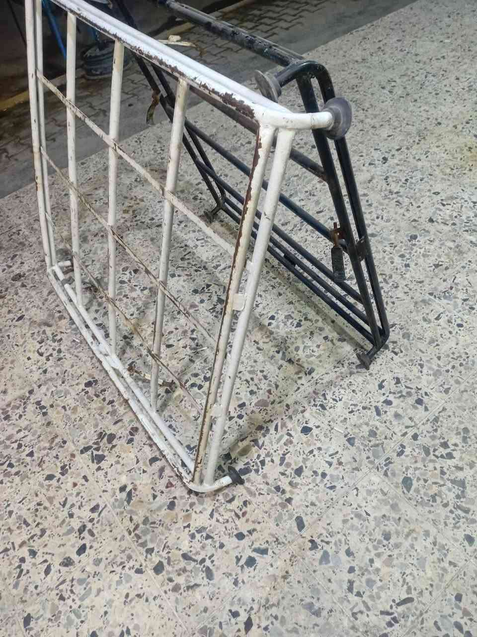 السلام عليكم للبيع سيبايه سايبه عدد 2 الون الاسود تجاري ب 20 والون الابيض توصا ب 30 الاتصال ع الرقم ***********
