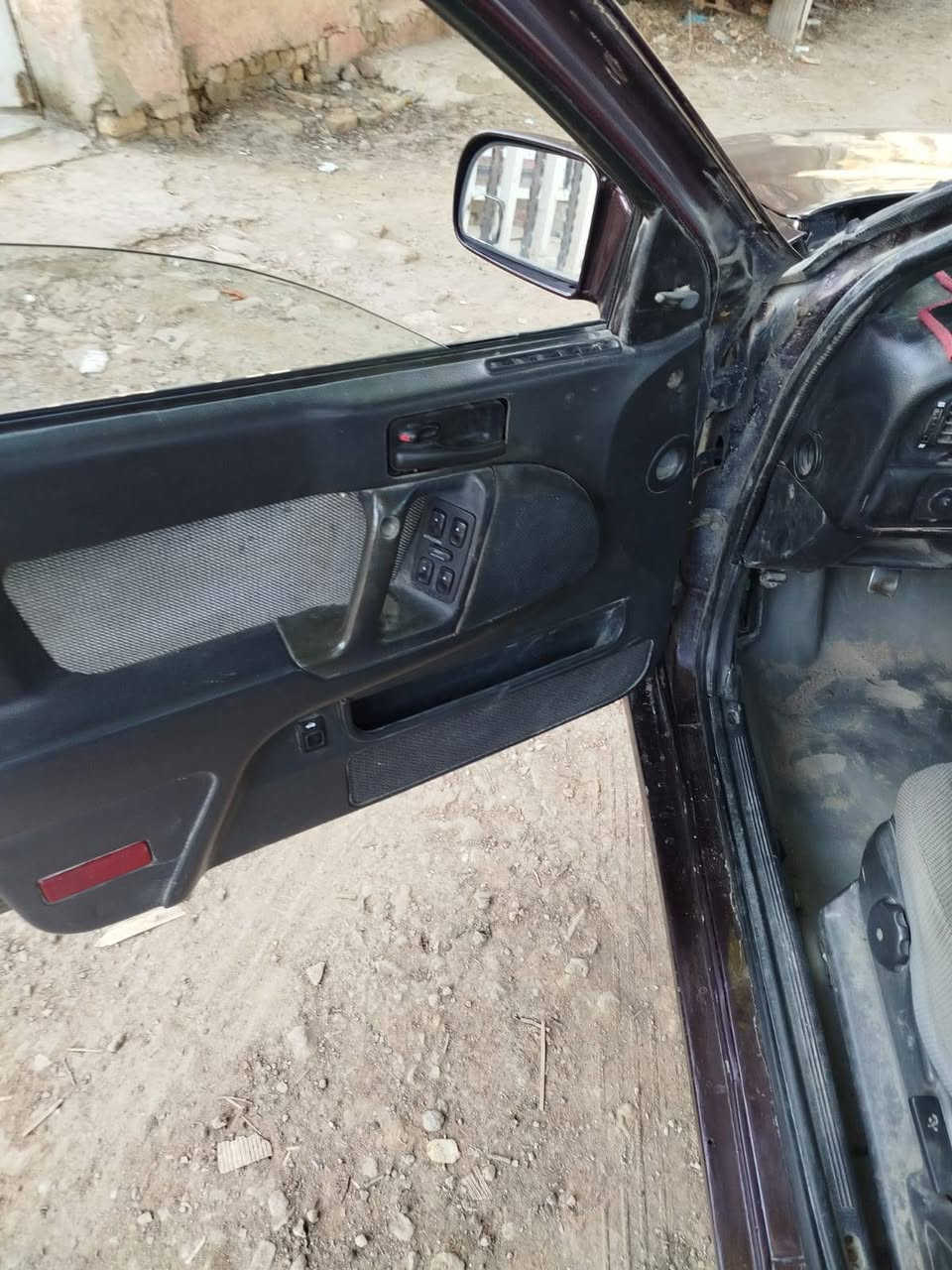 النترا ٩٤ كير محرك مصبوغة رقم ديالى مشروع وطني سنوية جديدة موجودة في بغداد السعر ٢٢ رقم راعيه ‏‪***********
