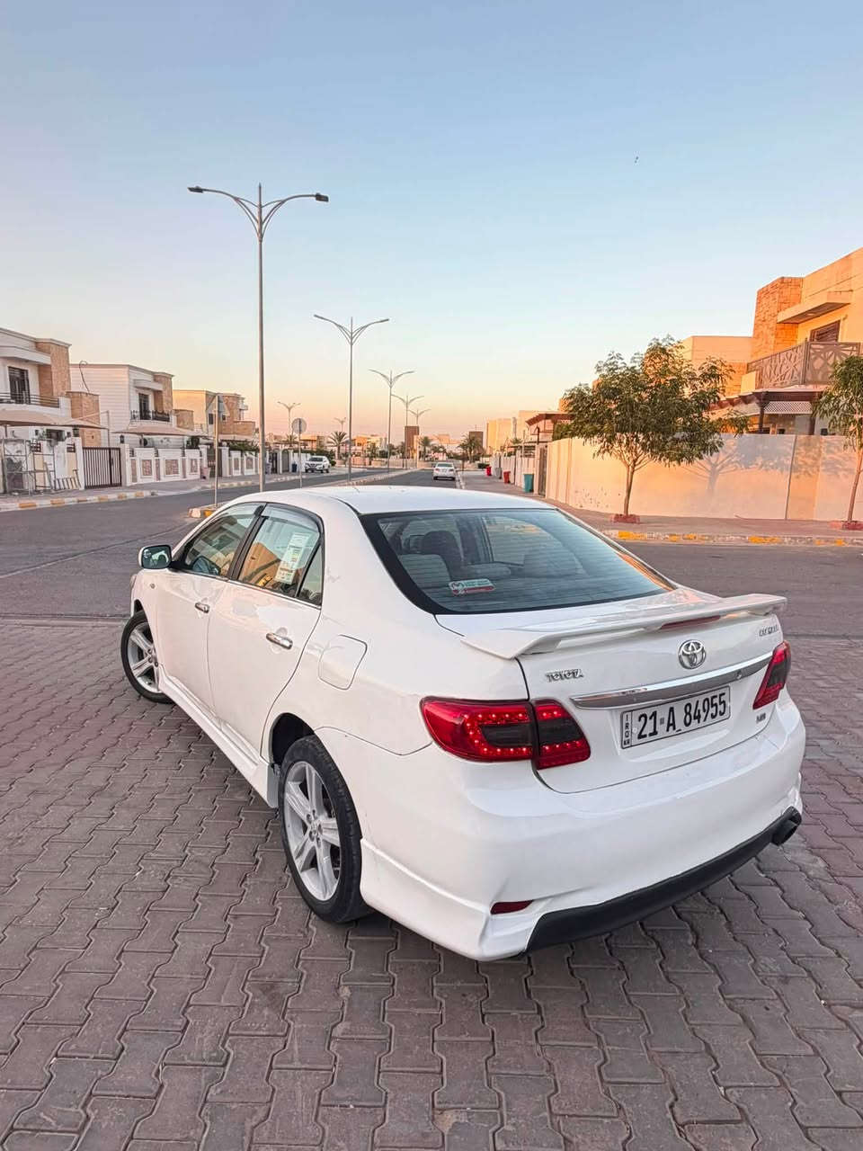 السلام عليكم للبيع نقد فقط
كورلا 2013 خليجي 
بسعر مناسب 85$ 
محرك 1800 بدون عيب 
كير/محرك/صدر/تخم تاير/تبريد ثلج/جاهزة
⬅️بيها مكانات صبغ ابيع صبغ عام بدون دواخل اثر تكشير واثر طخات بسيطة وسيارة حلوة بلعافية عل ياخذها 
رقم سليمانية انكليزي بأسمي مباشر سنوية ل2030حتى الهزة جديدة كله جديد ...
السعر 85$ وبيها مجال بسيط للشراي 
العنوان:صلاح الدين/تكريت/القادسية 
***********
