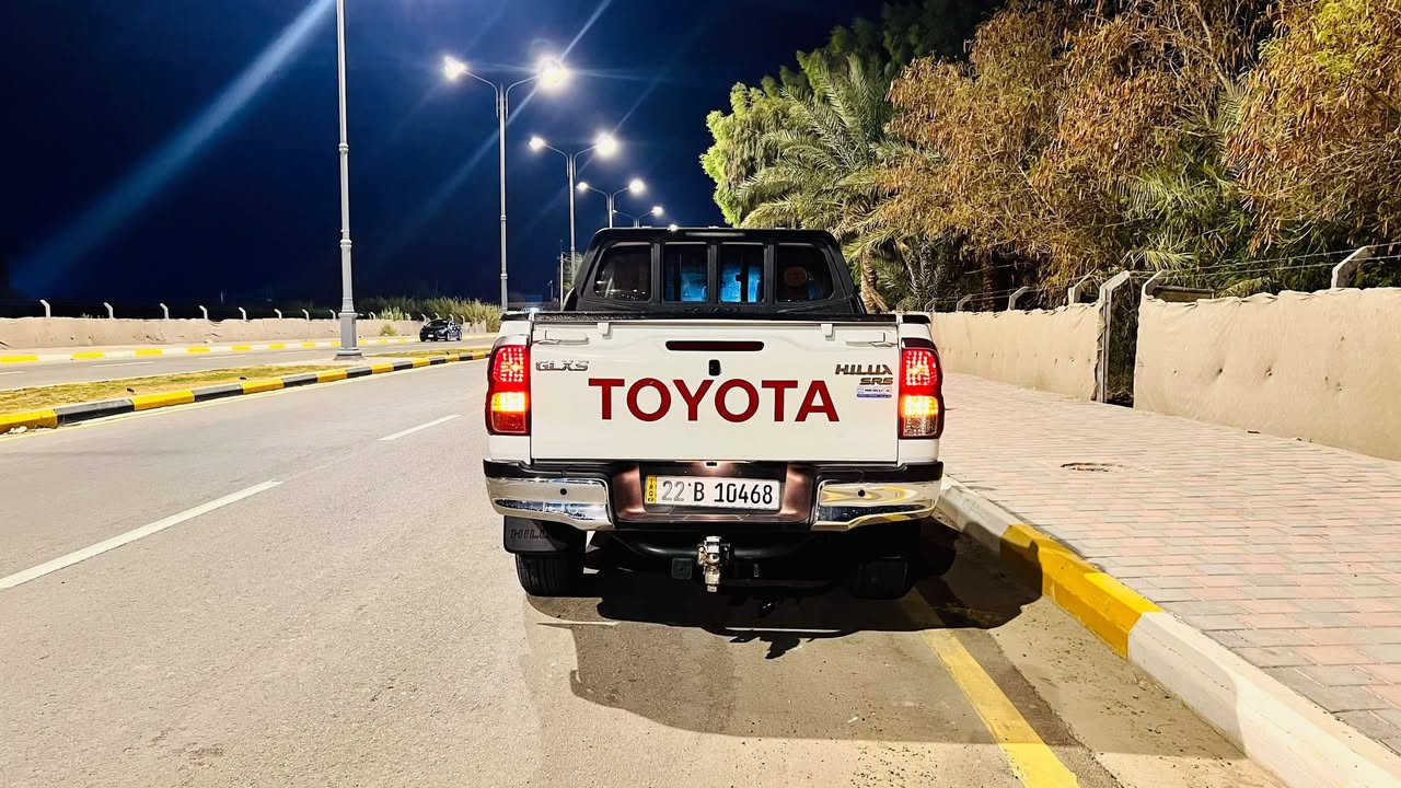 السلام عليكم هايلوكس فور ويل موديل ٢٠١٦  ٤ سلندر مكينه وكير مكفولات هزه ورقم وسنويه قبل شهر مجددها شاشه وكامره خلفيه حساسات خلفيه تدفئه وتبريد ثلج السياره كفاله عامه ما عدا بارد بالبنيد وباقي السياره كفاله مال جناي وما تصرف عليها دينار جاهزه مجهزه السعر٢٤٠ وبيها مجال  للأستفسار الاتصال على الرقم ***********

