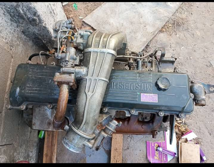 السلام عليكم مكينه فوسه كرستال ما تحصر وكب للبيع من عده السلف والداينمو والبم محور ميكانيكي /متواجد فقط واتساب ***********
