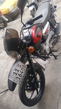 يالله بوكسر جبلي للبيع موديل 23نزول 24 مرقم كامل لوحه وسنويه نكليزي مك...