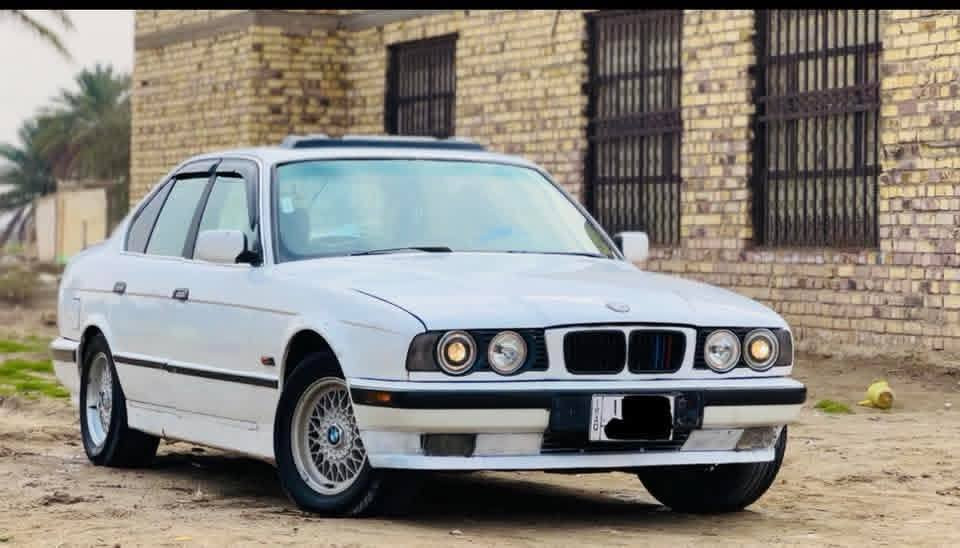 سلام عليكم للبيع 525 رقم صلاح الدين سنويه لل28اوتو مسكر *********** مامتواجد عل فيس مكاني ديوانيه الحمزه الشرقي الشراي يتصل وبي خير ويدلل
