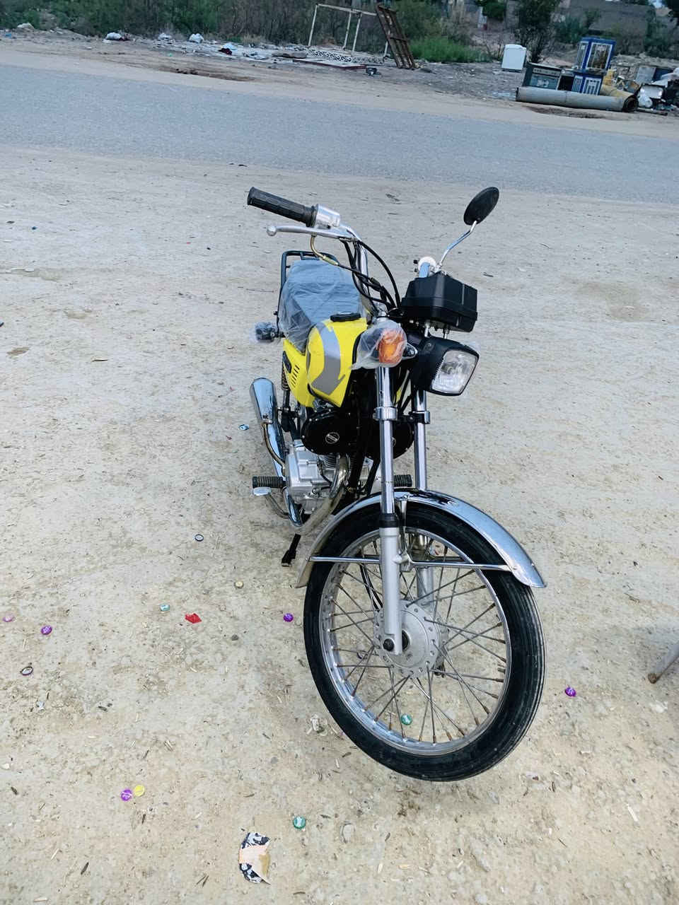 اربعه كير اصولي شاصي 21 تعميره 26 دراجه نضيفه ب999 وبيه مجال المكان مشخاب ***********
