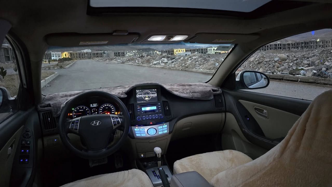 ئاڤانتی{2011}قەپات قەپات ماسافات تازە داخڵ کامل مەسروف کراوا براوای دووبەی  مەکینە 16دکشن بەرز نمونە لەجوانی پشتو پێشی کەپسە سەقفی بۆیاخی نیە 4تایەو ویلی لۆکی لەژێرە شاشەو کامێرا ئاوێنە ئیشارەت ئاوێنە شەفت تەبریت لەمس حاسە کوشن هیتەر  سەیارەکە بێ چاڵو چۆڵە هەیکەلی زۆر جوانە توندوو تۆڵە دینار مەسروف بۆی مەگڕێ شوێن ڕانیە ***********.ڤایبەر.واتسئاپ
