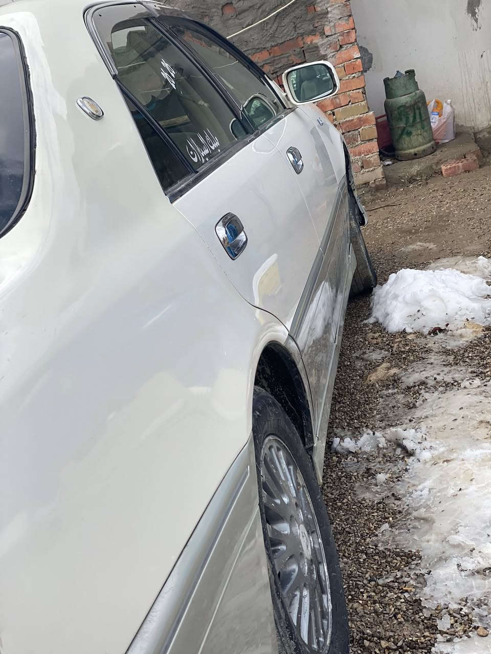 تـیتا کراون مەلیکە مۆدێل 2003
دیــفۆڕی بچــوک 
2دووگمەی پــەردە 
داشــبوڵ نەجەف 
دواکریستاڵ. 
پێــش عادی 
ڕەنگی مـــۆزی 
بێــچاڵو شوخت 
 سەخفی زۆرجوان 
  سعـر 36گەڵاو کەمێک مەجەل 
شوێن سلێمانی 
***********  WhatsApp. Vibar
