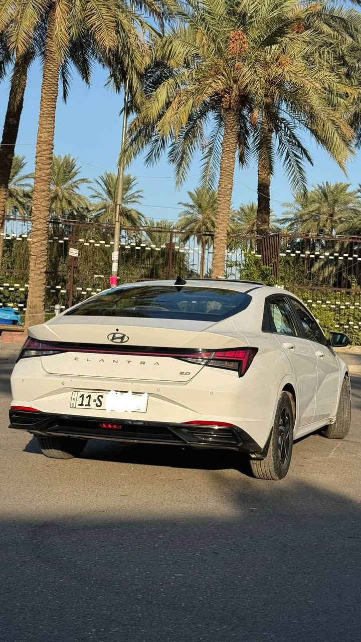 🚘 للبيع النترا 2023 خليجي 🚘
🔹 اللون: أبيض
🔹 المحرك: 2000cc
🔹 وارد خليجي
🔹 كير AT المرغوب
🔹 الممشى:85 ألف
✨ فول مواصفات: 
✔️ فتحة سقف 2 طكه
✔️ بصمة وتشغيل عن بعد
✔️ حساسات أمامية وخلفية
✔️ نظام ترحيب
✔️ مرايا شفط
✔️ شاشة أصلية تدعم Apple CarPlay و Android Auto
✔️ 3 وضعيات قيادة (Eco / Normal / Sport)
✔️ نظام ABS
✔️ تبريد ثلاجة قطعتين
📌 السيارة بانزين محسن بالكامل
📌 الدهن كله أصلي
📌 باتري جديد
📌 مكفولة محرك وگير
🔧 الملاحظات:
باب خلف السايق صبغ
الجاملخ الخلفي عكس السايق صبغ
بارد بلبنيد شوية
بيها دواسة بسيطة تحت باب عكس السايق 
💰 المطلوب: 163 وبيها مجال للشراي
📍 المكان: بغداد - حي الجهاد / حي الحسين
📞 ***********
