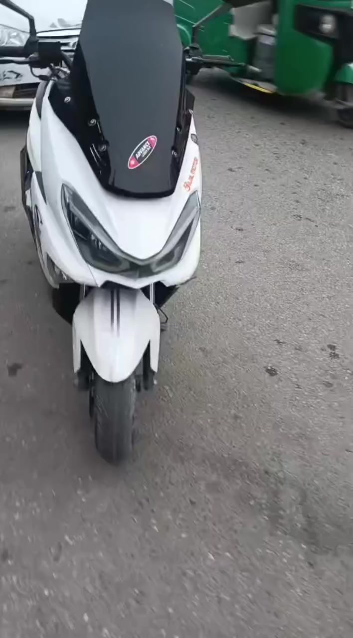 السلام عليكم دراجه للبيع مستعجل جديده كلهاشغاله مكاني كربلاء حي العامل السعر 800الشري ‏‪***********‬‏
