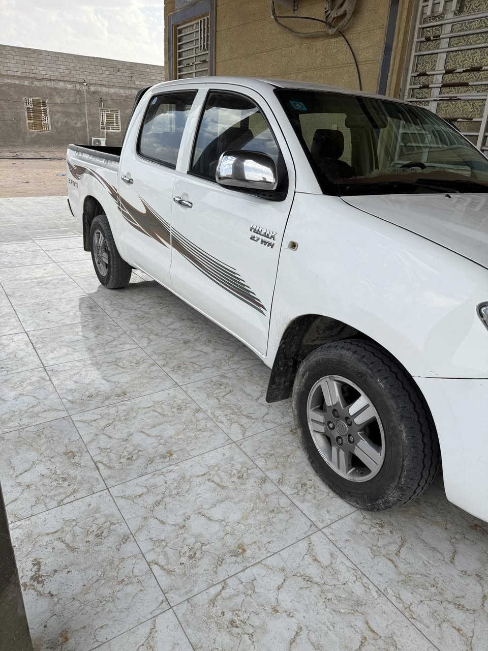 السلام عليكم لبيع بيكم 2011 شاصي 12 كير مكينه تبريد خير من الله بيها مكانات صبق رقم جديد بسمي السعر 140وبيها مجال البصره الزبير ***********
