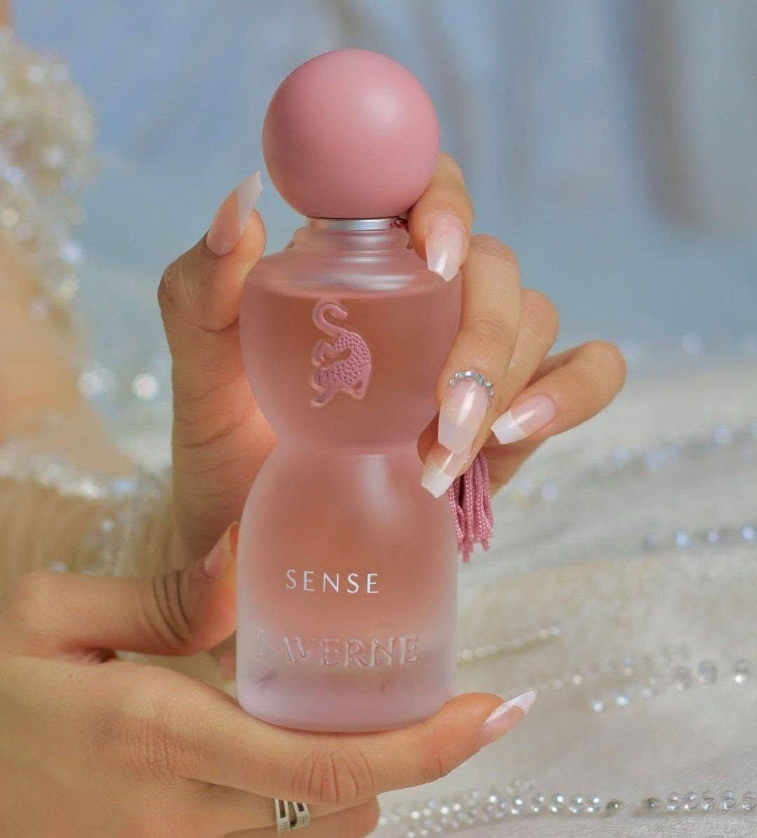 🌸✨عطر جورجينا✨🌸
عطر جورجينا مو أي عطر... جورجينا خلق للبنات اللي حضورهن يفرض نفسه للي يحبن التميز والنعومة الممزوجة بالهيبة.
للطلب والحجز واتساب 📞 *********** بغداد, العراق
