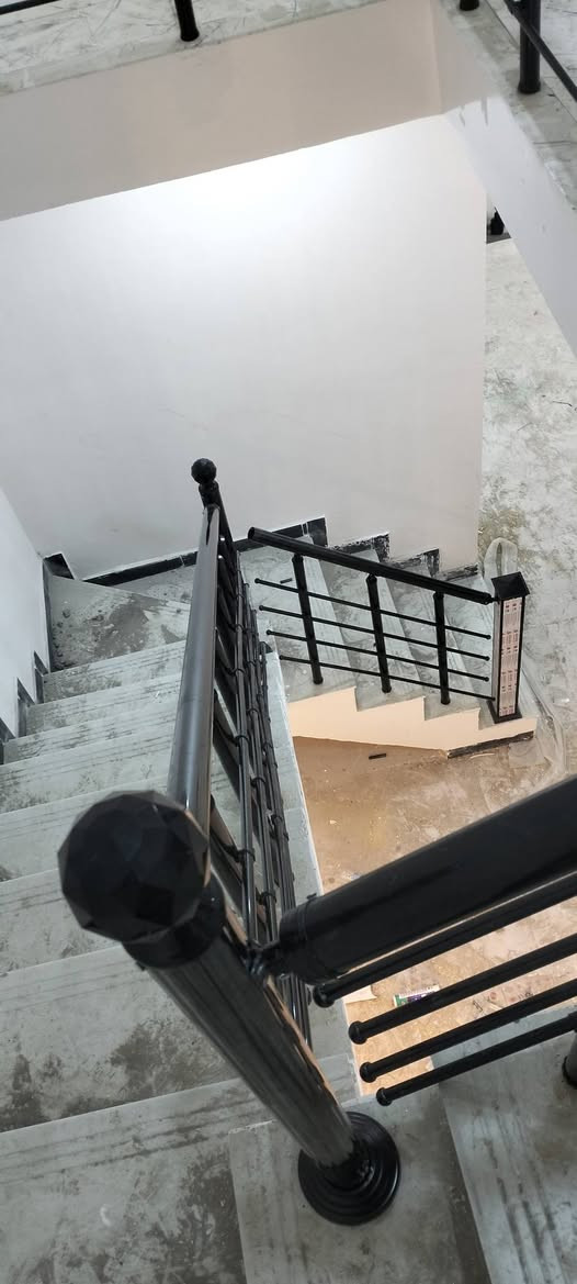 السلام عليكم عمل انواع المحجرات التركيه ألاصلي ضمان كرسته وعمل اسعار مناسبه مكان العمل الناصريه ***********
