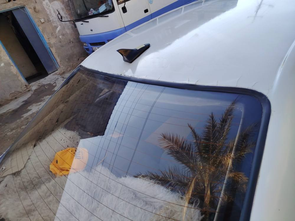 السلام عليكم سعر 45وبيه شوي مجال وذا اكو مراوس
 بطه متصل مكينه ثنين ونص وكير تمام كهربائيات تمام كفاله كص ونقل سنويه جديده حداديته تمام شرط التحويل 
مكان بصرة ابو الخصيب كوت ثويني
*********** رقمي البصرة, العراق
