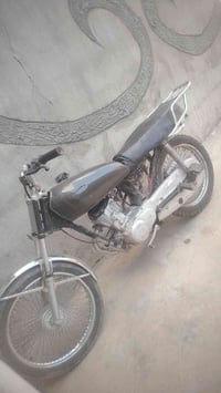 نامبرو موديل 2021 محرك مامفتوح شرط لاصوت ولا بخار  دراجه نضيفه مامغسول...