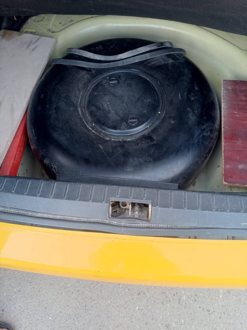 سلام عليكم 
بي واي دي 2019 اف ثري
الشركه العامه (حره)
كير محرك تبريد كفاله
مكينه ياباني 
هزه سنويه رقم انكليزي 
هيه مصفره (بسمي)
صدر جديد + تيرات جدد
بيه منضومه غاز
مكان السياره بغداد
سياره جديده أحله من الصور
ماشاء الله
***********
