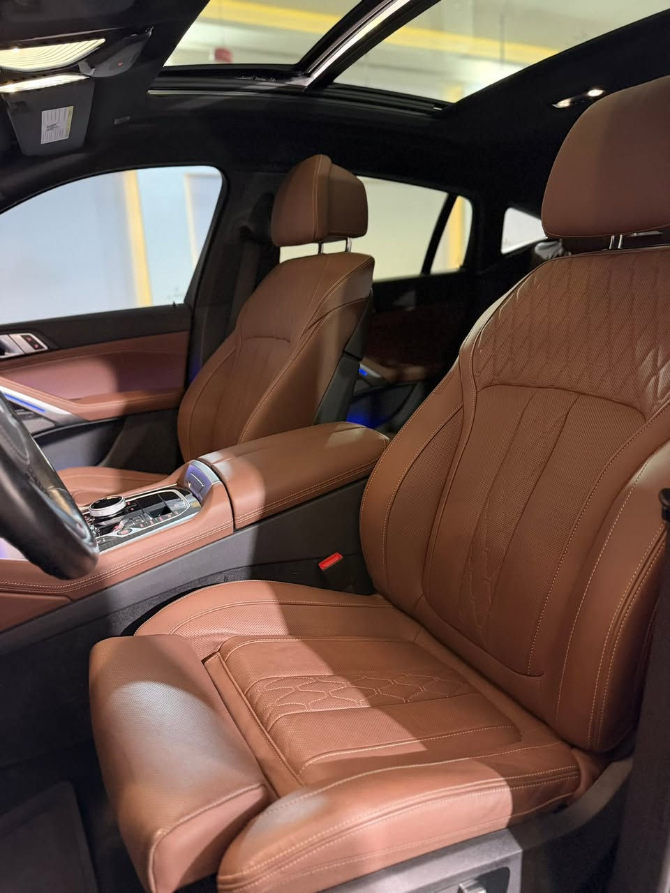 BMW x6 M Pro Package (2025) 🇩🇪
فول الفول مواصفات⚜️
مرقم + مغلف PPF+ كتاب تضليل
السيارة داخلة وكالة العروش 🔥

ناضور و داخل قهوائي و فول الفول
 مواصفات اعلى فئة ، بانوراما ، لايتات ليد وادپتڤ و ليزر ، صندوق كهرباء وفتح واغلاق بحاسة القدم ، دخول ذكي جميع الابواب مع فتح واغلاق ذاتي عند الابتعاد والاقتراب ، تبريد امامي وخلفي منفصل  ، مقاعد جلد وتدفئة وتبريد ، كشنات مساج، كشنات وستيرن كهرباء وميموري الجهتين ، داتاشو ، اربع كاميرات ٣٦٠ ، رادارات امامية وخلفية وجانبية بالمري  ، مانع اصطدام ومانع خروج عن المسار ، سماعات هارمان كاردون اكثر من رائع  ، عدة وضعيات قيادة حسب الطرق ، دفع رباعي فور ويل ، ومواصفات اخرى كثيرة جدا جدا معروفة وغير معروفة

السيارة مكفول كفالة عامة من كلشي 🔥
سعر : 745$ ورقة

للاستفسار : ***********
العنوان : السليمانية المعارض الجديدة شركة ازمر اوتو معرض رقم ٣٤

