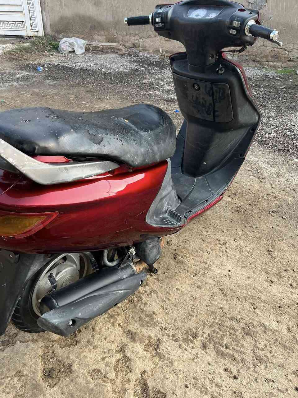 البيع فراشه مفتوحه مره وحده سلف هندر لايت زنون اشاير كلشي شغال نظيفه مكان حي جزائر ***********
