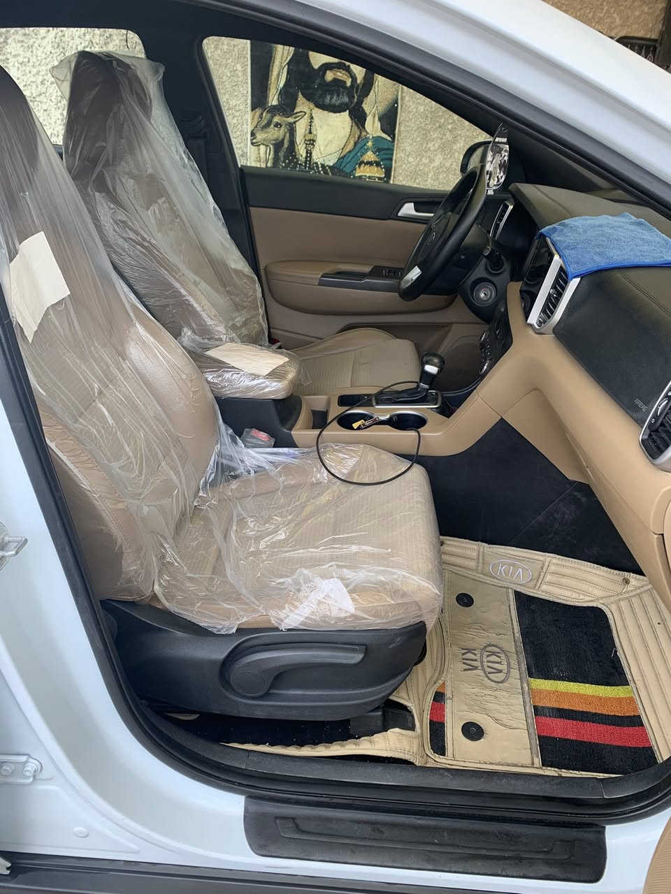 سلام عليكم سبورتج 2020 خليجي مواصفات عاديه ماشيه88الف بيهه نص جاملغ خلفي السونار موجود السعر 192 وبيهه مجال مكاني بغداد الكرخ هـ ***********
