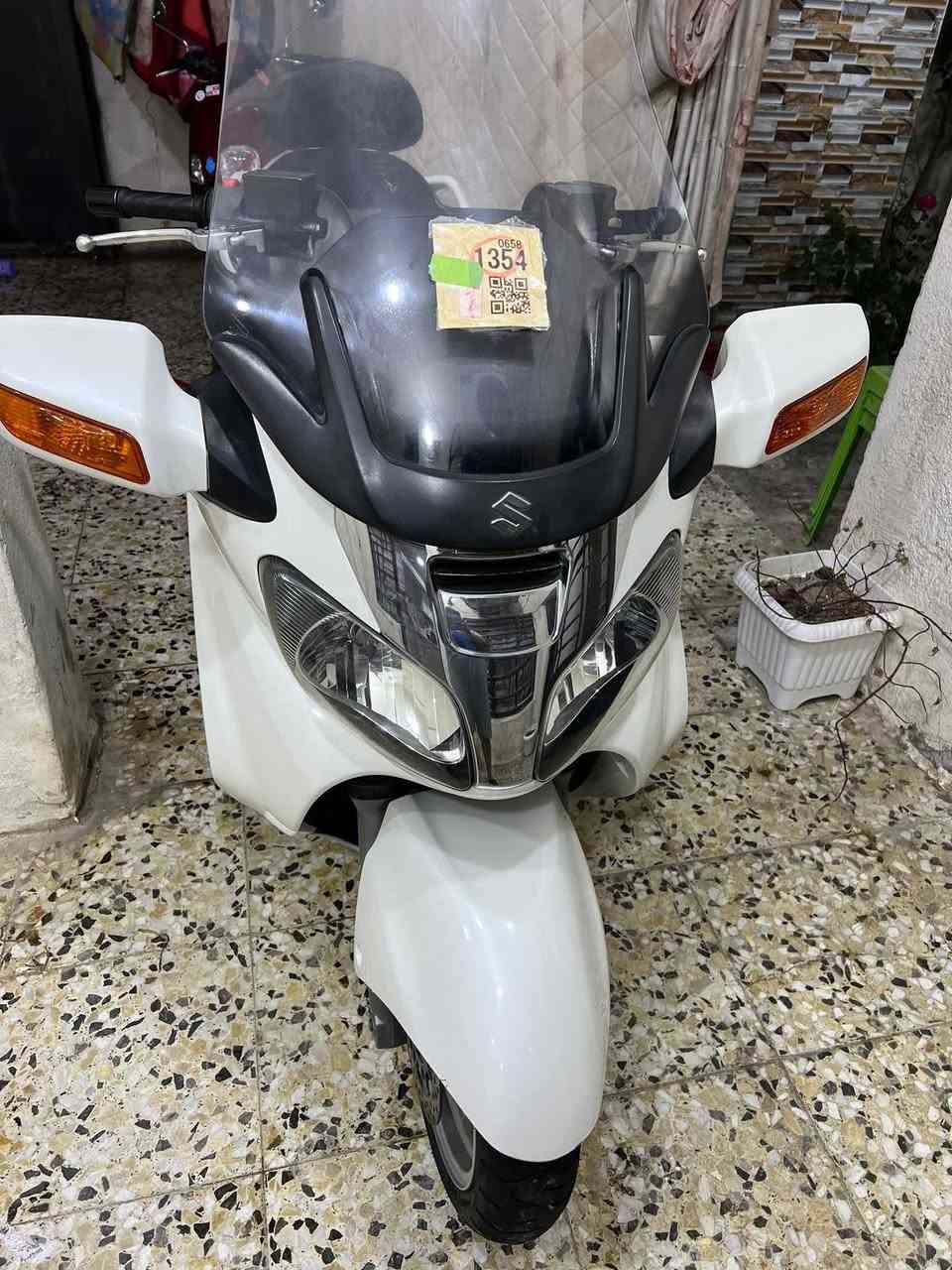 سلام عليكم...
سلفر ونج650 كفاله عامه  لمكينه برغي ما مفتوح  ما بيه نقص دامه جديده مسويله شلعه معدل تشك لكاع لسعر تفضل خاص لو اتصل *********** وبخدمتگ مكاني بغداد...!
