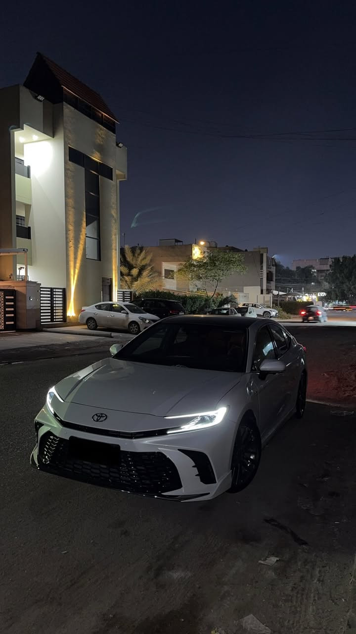 السلام عليكم كامري هايبرد 2025 للبيع
رقم بغداد زيرو 
مواصفات روسي يعني كلشي بلادي
ويل حجم 19
الفرس الخلفي لكزس
فجوج امامي كبيرة مو مثل الكامري العادية
بصمة
داتاشو 
ناضور عين 
الاضائة الامامية كرستال
عطور خاصة (تويوتا) تطلع وية التبريد او التدفئة
كل السيارة دبل جام 
نظام طوارئ
مانع انزلاق 
نظام GBS
قمارة تسلا (بنوراما)
مايكات بالسقف 
الاحزمة حضن 
الداخل بيانو بلاك
انارة ترحيب بالمري
انارة داخلية 64 لون 4 ابواب والدشبول وارضيات
مري شفط 
اشاير بالمري
رادارات 360
تحديد مسار 
تنبيهة ورجوع عند الخروج عن الطريق
رادار تحديد سرعة الشارع 
رادار امامي 
رادار خلفي 
رادار جانبي (نقط عمياء)
مثبت سرعة 
وقوف ذاتي 
مستشعر اصطدام 
مستشعر ماسحات تشتغل عند الامطار اوتو
عدادات دجتال 
شاحن وايرليس
خزن مقاعد ميموري
مقاعد تبريد وتدفئة
تدفئة وتبريد مركزية تحت المقاعد الخلفية
مقاعد جلد وكنتارة لون احمر 
دشبول وستيرن خياط احمر 
كامرات 360 عدد 5 
حساسات 360
قبضة كير كاربون الياف بلادي
تحكم التبريد وجميع التحكمات لمس
شاشة كبيرة 
8 وسائد هوائية 
التحكم بجميع انارة السيارة لمس
اوتو هولد 
سايد بريك بصمة 
جميع المقاعد كهرباء 
حساس ضغط الاطارات 
جميع اضواء السيارة الخارجية LED
جميع نوافذ السيارة اوتو
كشافات ضباب
لد نهاري
بلاكات بلادي
سبير خلفي مع عدة اسعافات كاملة 
عدة السيارة كاملة بعدهة ممستعملة 
وبعد مواصفات بسيطة

للاستفسار  ***********
