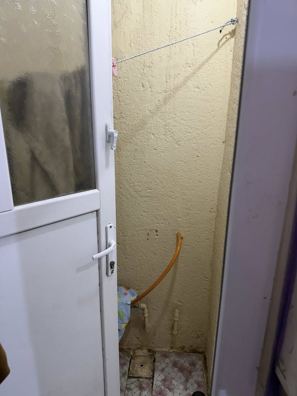 40 مترالبيع ميلاد ***********قرب شارع الحوالي
