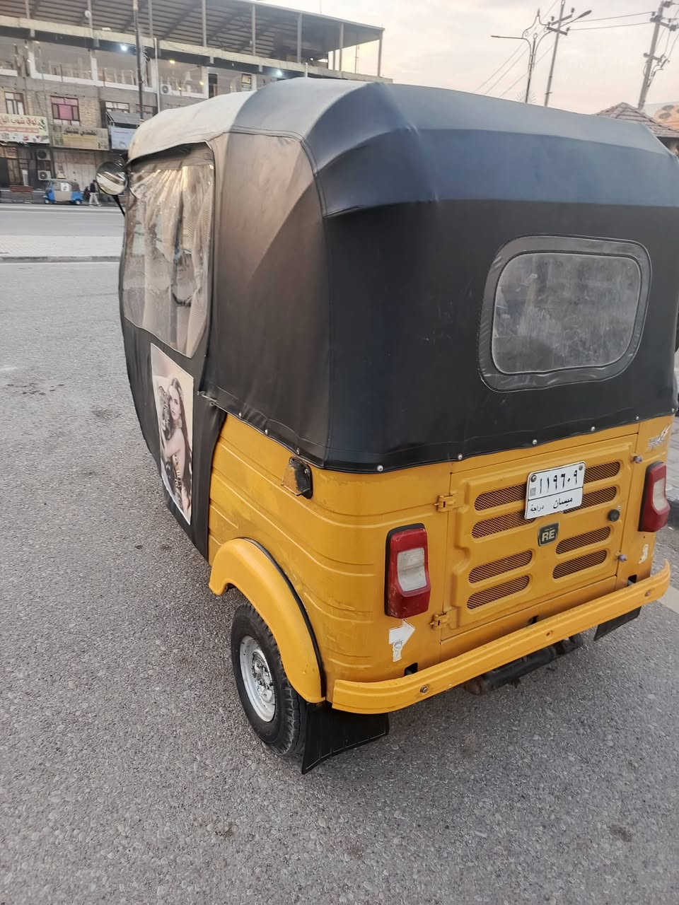 السلام عليك تكتك. 20.20لبيع شهر السادس تكتك مفتوحه مره وحده  سعرها. 5300 وبيها مجال قليل .***********
