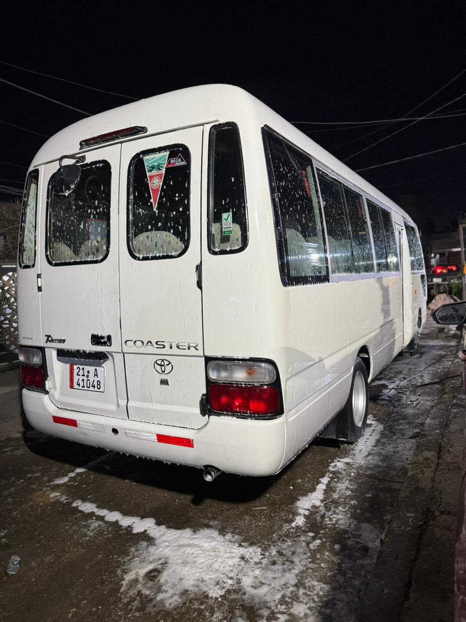 السلام عليكم شباب 
كوستر 16 باب الحاره السياره خير من الله 
بيها مكانات تبخير الكويت 
مكان السياره بغداد 
السعر 375 وبيها مجال  
الاستفسار 

 ***********
