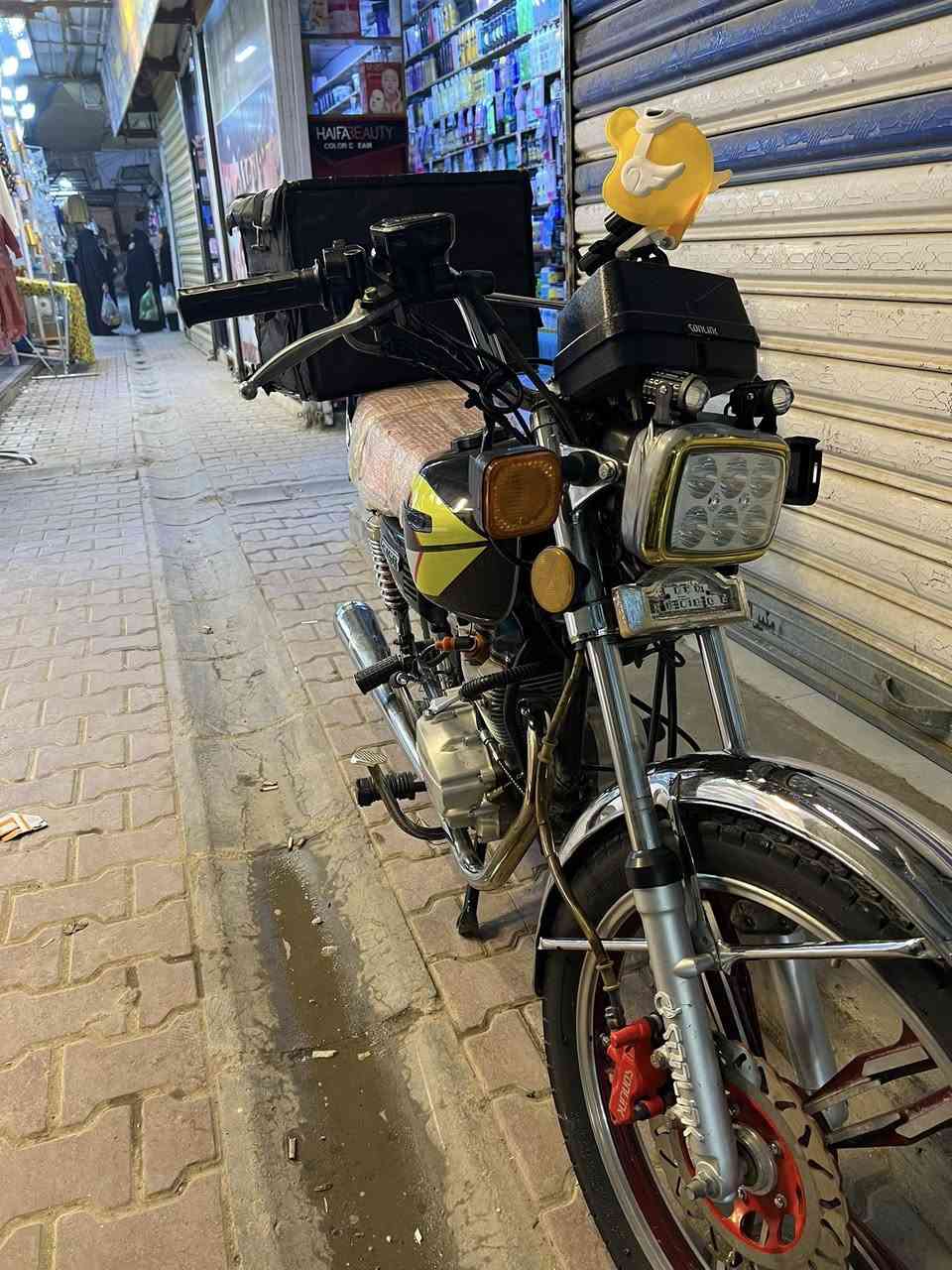 سلام عليكم دراجه يراني اللبيع كامله مال جناي موديل 22 اوراق سعر 550 عنواني بغداد الحسينيه شراي يتصل ***********
