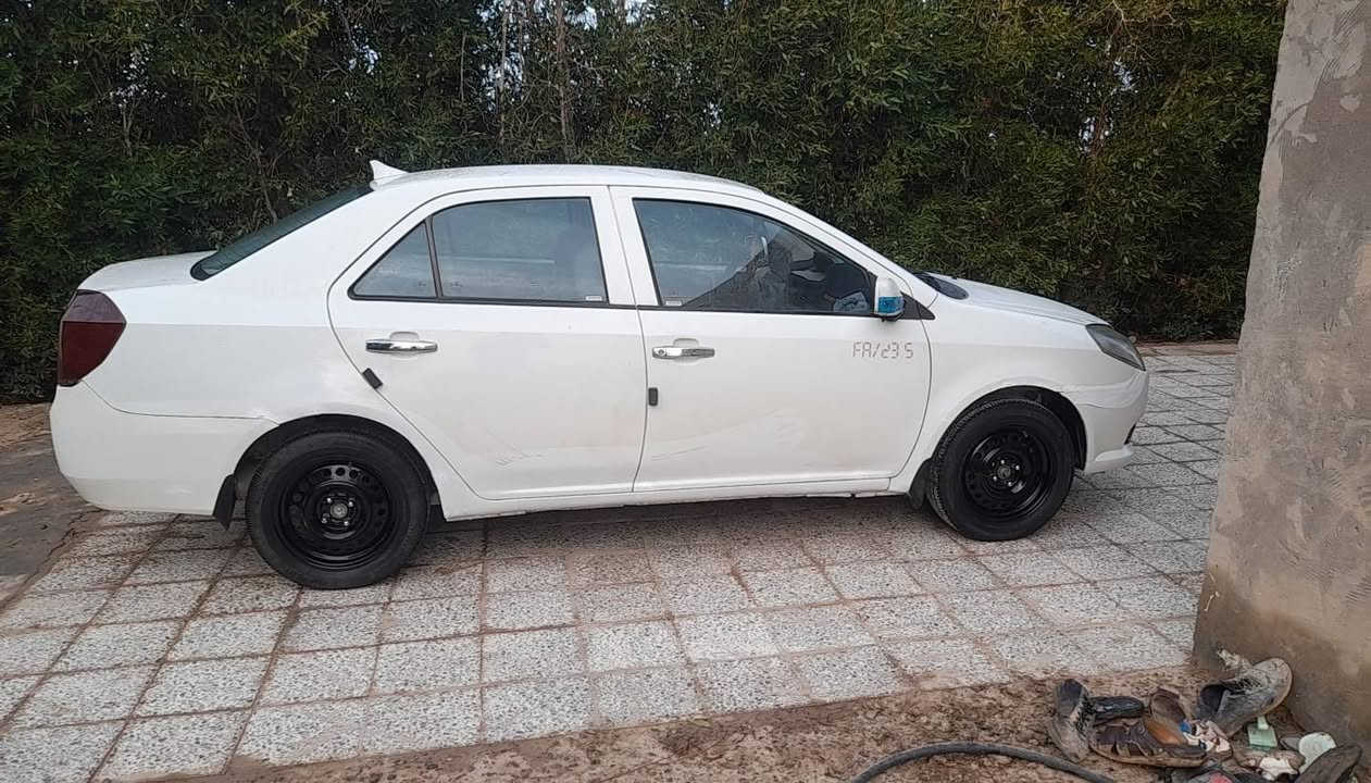 السلام عليكم
جيلي ام كي ٢٠١٣ كير عادي مكينه كورلا ١٦٠٠مكفوله كفاله عامه كير ومحرك وحداديه وكهربائيات وتخم تاير خير من الله السيارة باسمي تحويل ثاني يوم تبريد عايز غاز فقط رقم بابل 
العنوان:
بابل. محاويل. ناحيه الامام 
للإستفسار:
***********
