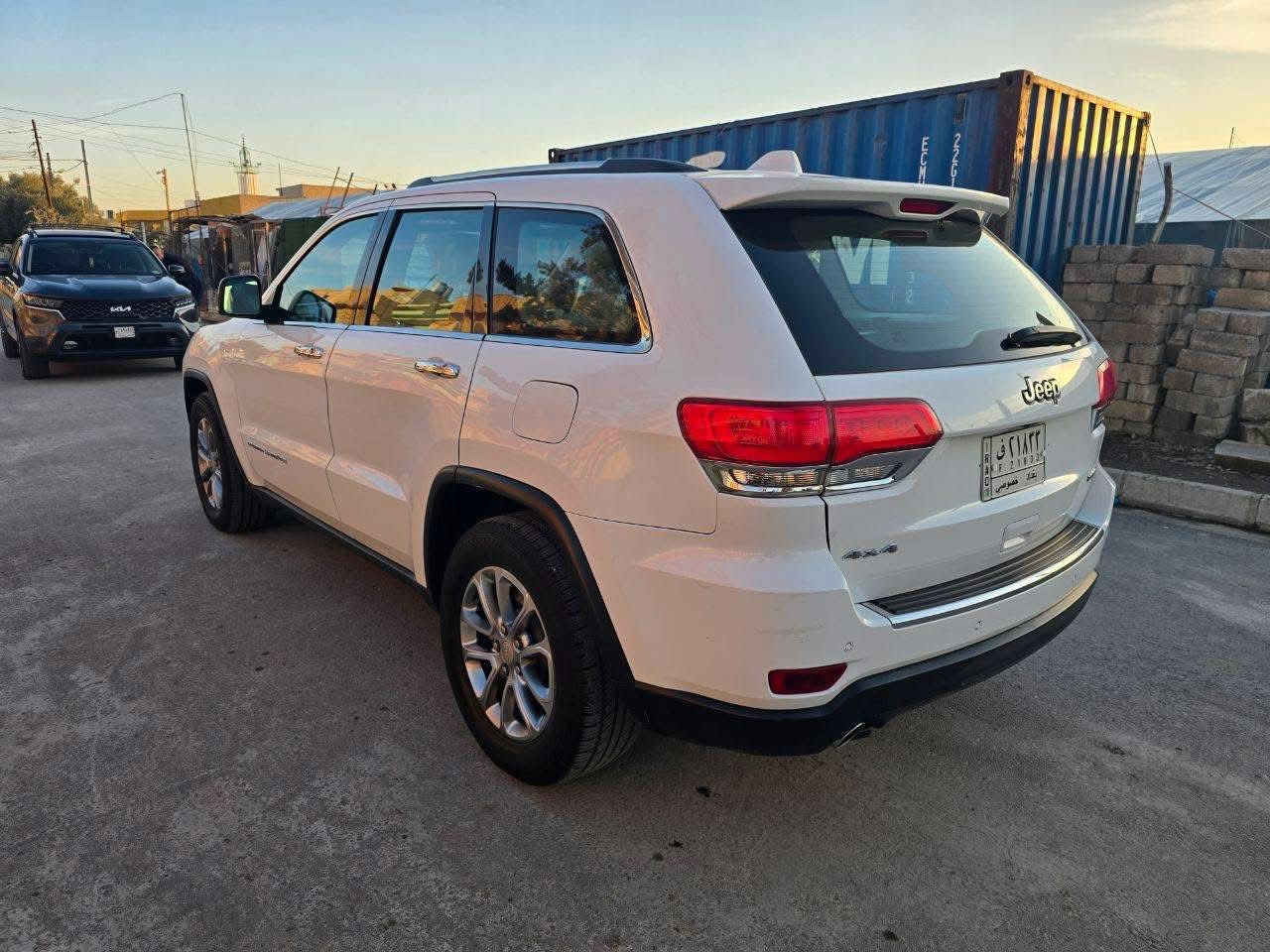 سيارة جيب لمتد فول مواصفات
الموديل 2014 وارد خليجي 

بدون ضرر السياره كلين ماشيه 250 الف 

بيها مكانات بارد موضح باالصور مالسونار 

السياره فول مواصفات كما موضح بالصور 

السياره مال بيت مال جناي 

السعر 218 ورقه 

شرط تحويل 
مكان السياره موصل 

للاستفسار اكثر اتصل على الرقم التالي 

***********
