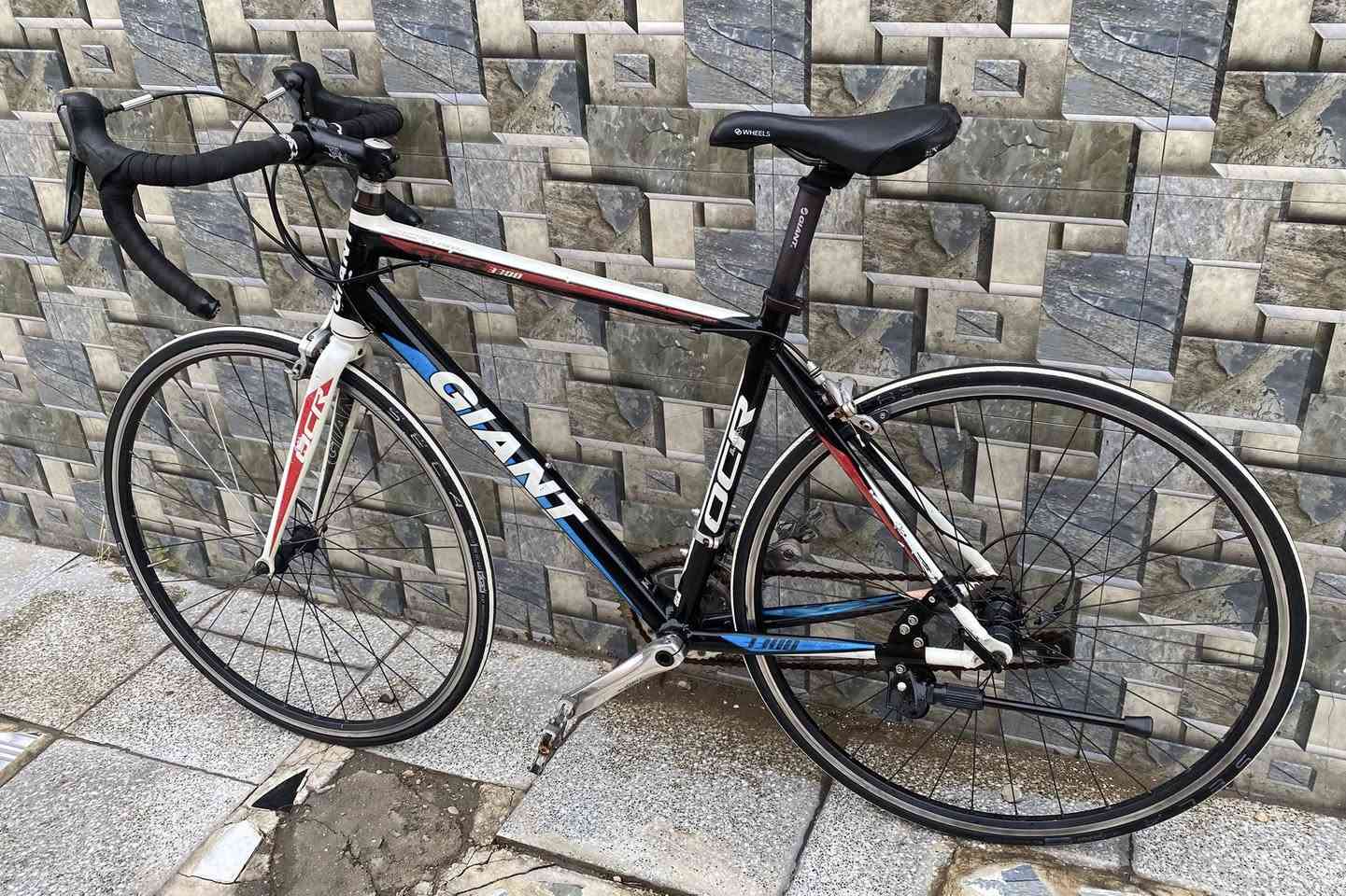 السلام عليكم🌹

للبيع فقط 

بايسكل رود 

ماركة جاينت

موديل حديث

لشه مضلعه

ارتفاع الفريم M ميديم 

صينيه تياكره براكيت

معدن فول المنيوم 

خفيف جدا وسريع ✈

جاهز اي عطل مابي👍🏻

كله مختم بلادي

حجم C700 /28

كمبليونه امامي و خلفي 

سستم شيمانو كلارس

بدالات لعابه

السعر 275

العنوان :🏭
بغداد الطالبية قرب كلية الادارة والاقتصاد 
 
نعتذر عن المراوس🚲

الرقم للتواصل /***********
