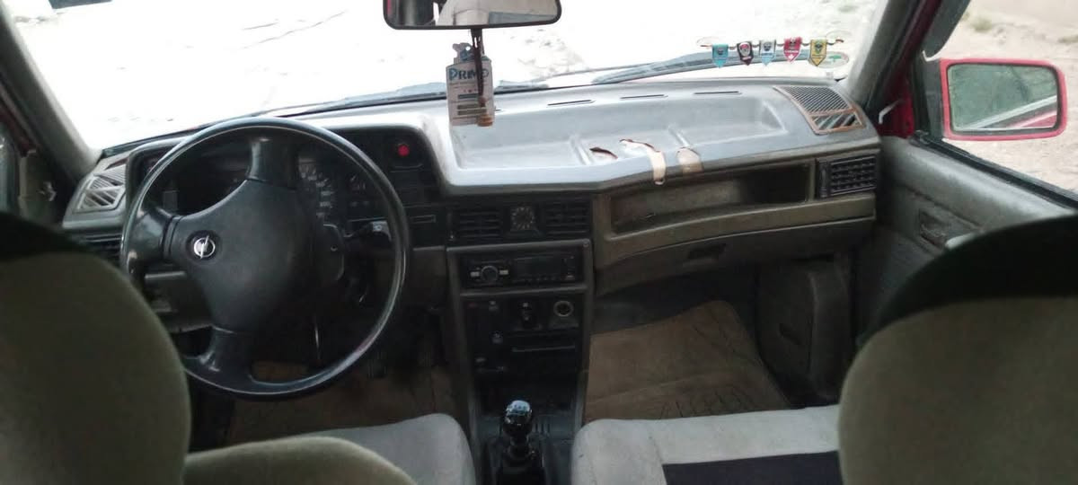 السلام عليكم

كاديت جنطه

موديل 1991

محرك وكير شرط

رقم انكليزي جديد

طخم تاير جديد

سياره نظيفه

السعر 25 وبيها مجال
***********
