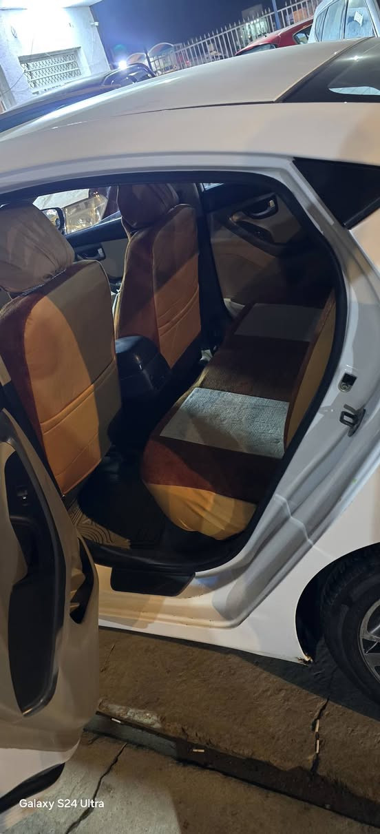 السلام عليكم
النترا ٢٠١٥ خليجي 
بيها جاملغ امامي صبغ اثر تشليع الصبغ 
ولباقي كفاله عامه 
فول مواصفات ١.١ 
٤ بصمات 
فتحه كشن كهربائي 
تبريد قطعتين 
٤ انظمة قياده 
كير مكينه كفاله تبريد ثلج حداديه تخم تاير كله جديد 
مكينه ٢٠٠٠ دوش 
السعر ١٢٠ 
ميسان العماره ابو رمانه 
***********
