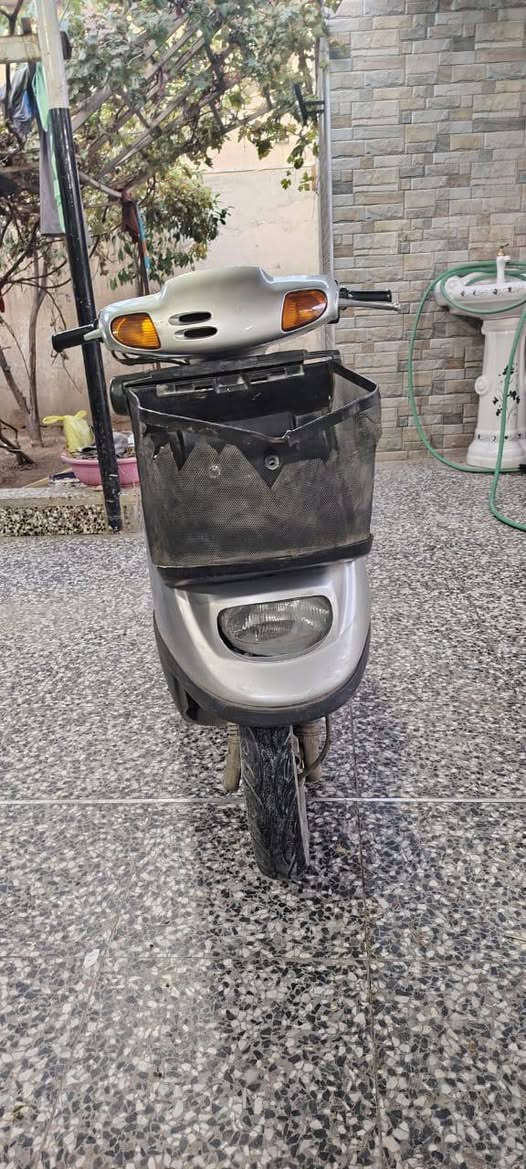 سلام عليكم شباب دراجه للبيع منغولي ام السلة نكره هندر لايت شغال اشاير شغالة  النظافة 85%  السعر 275 الف الشراي يتصل بل رقم *********** غير متواجد هنا
