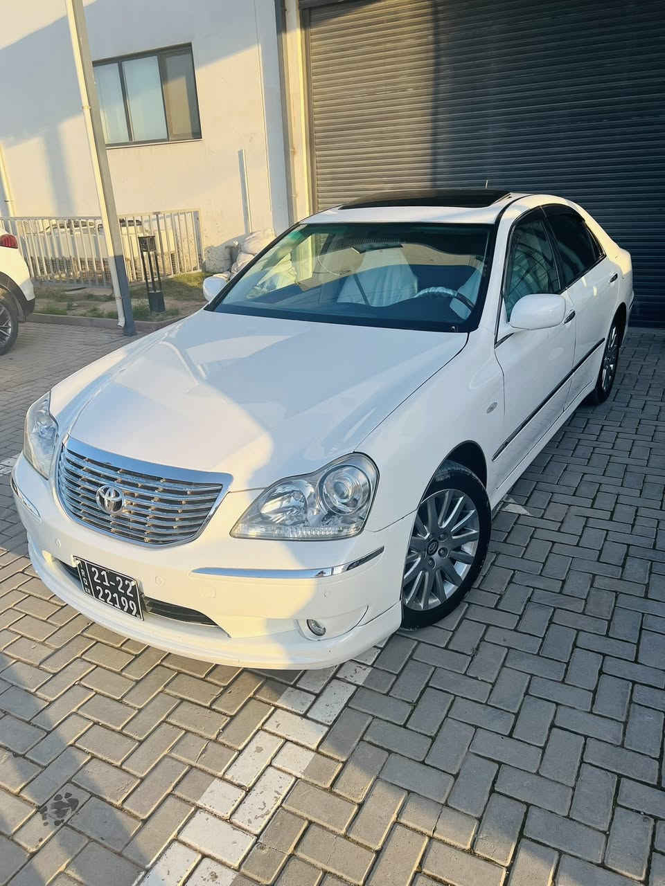 ماجێستا ساغ ساغ ساغ 2005 قەپات قەپات مواسەفات ٣پەردە سەلاجە مەرکەزی سلایت  رادار جلدووهیتەر تەنها ٢پارچەی ئەوروپایە  نمونەی جوانی  سعر78گەڵاو مەجال                ژ.م ***********
