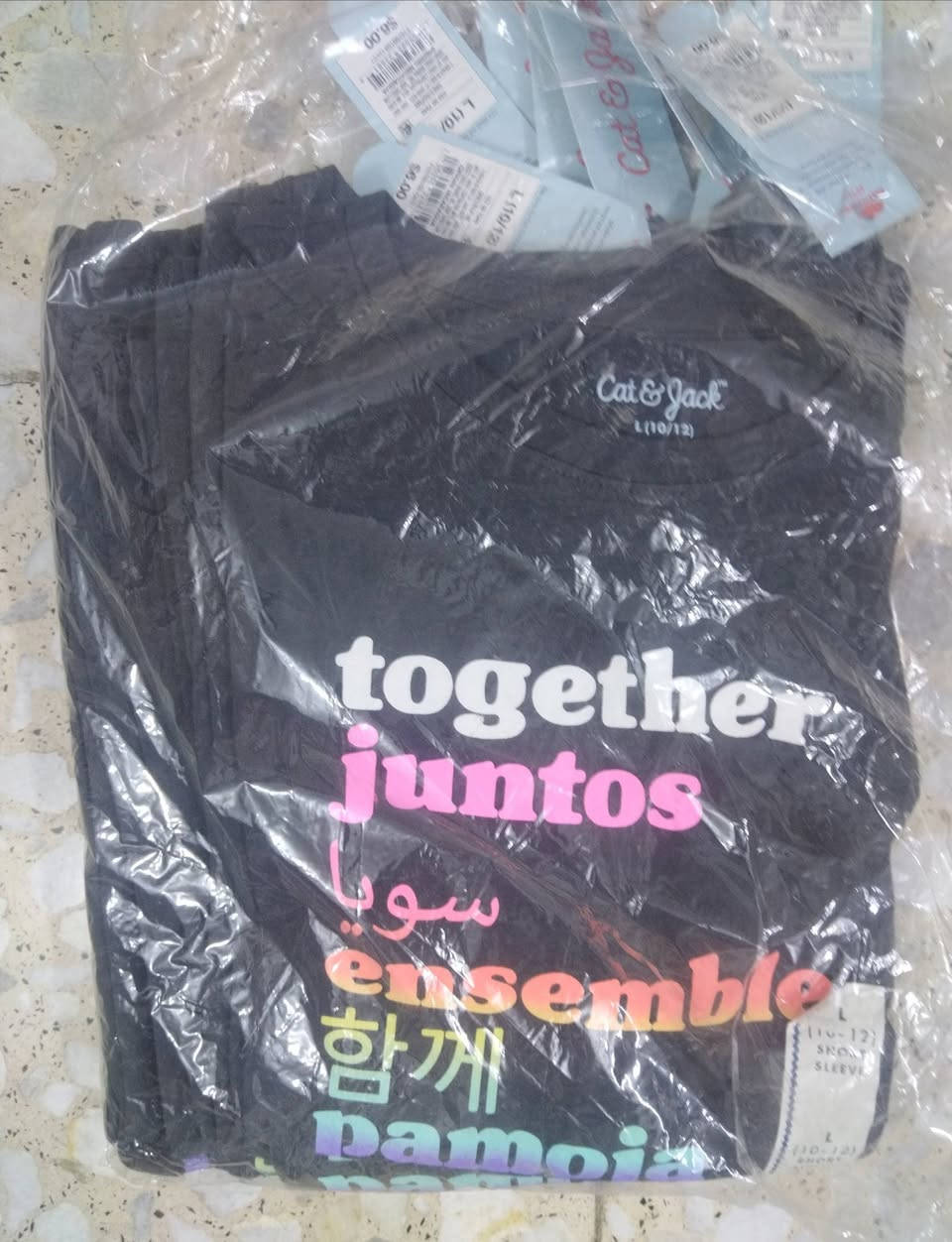 سلام عليكم

شلعه اخر 15 درزت تشيرت يلبس من عمر 10سنوات الحد 16 سنه بيه قياسات

 وفستان 3درازن  يلبس من تسعة اشهر اله سنتين ونص 
قطني فحص قبل استلام 
سعر درزن 10لاف 

رقم واتساب فقط ***********
توصيل جميع محافظات العراق
