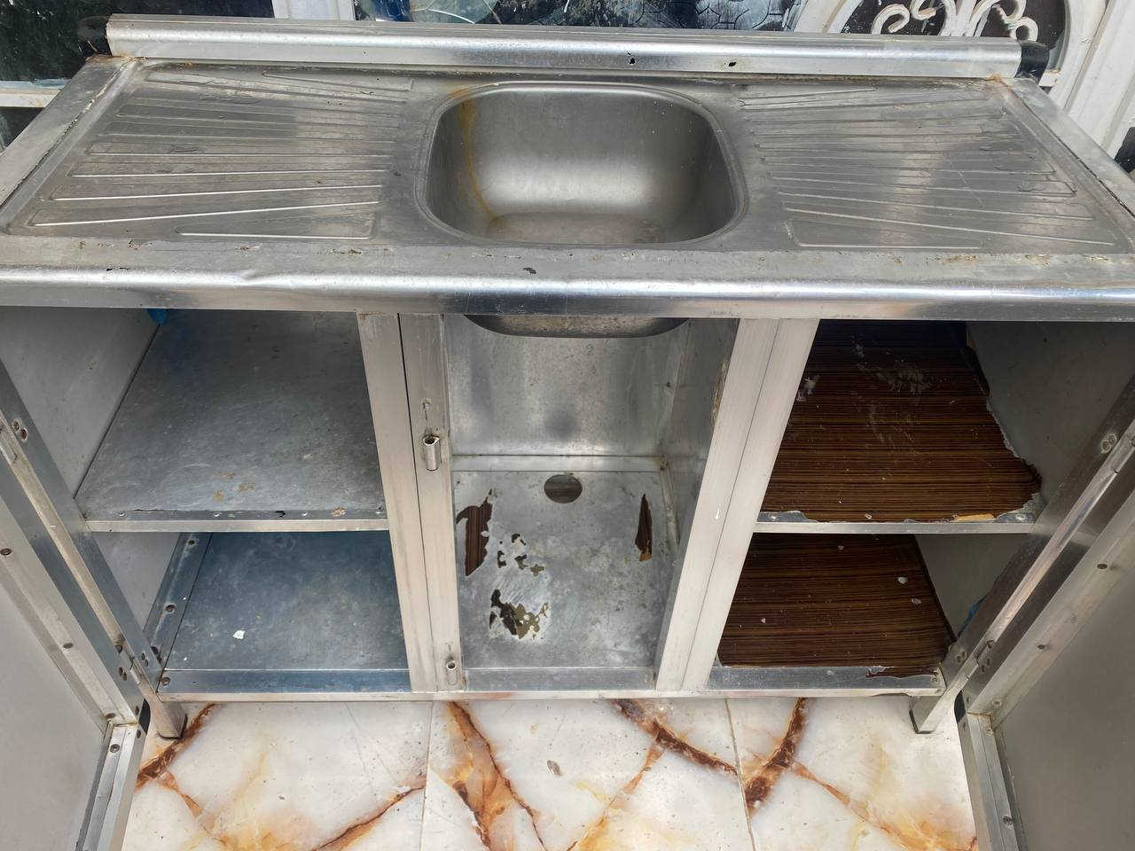 للبيع مبي زنجار الخلل الوحيد الباب وموجود لليريد يصلحه
75 وبي مجال


**إذا كنت صاحب هذا الإعلان وتريد حذفه لأي سبب، رجاءا أرسل رسالة إلى الدعم الفني**