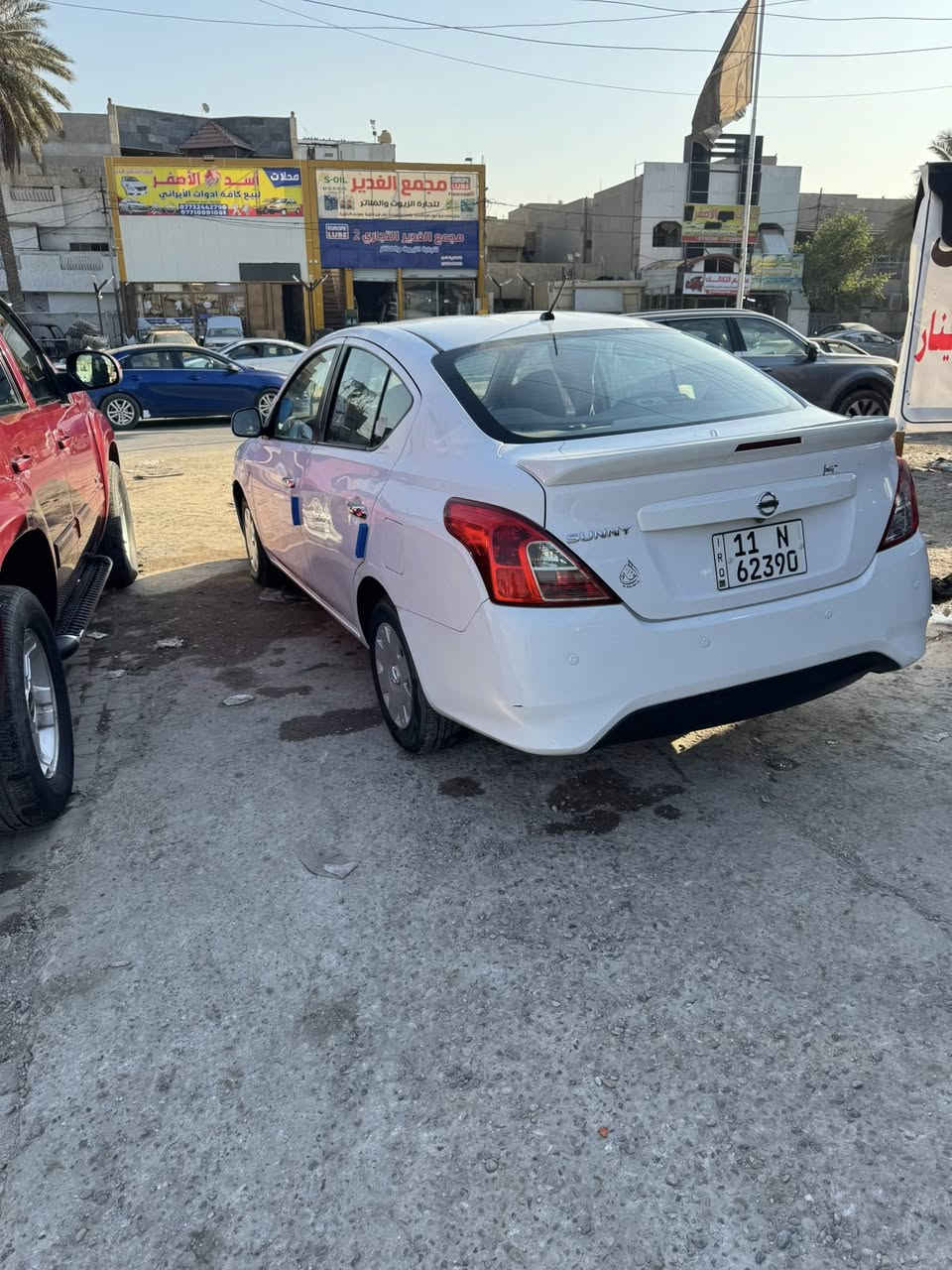 السلام عليكم ….
صني هندي 2020  بأسمي تحويل ثاني يوم مكفولة كير ومحرك وتبريد غرفتها احلى من صور ( صدر كامل جديد مع الدبلات ومشط ستيرن)  تخم تايرات جدد ادامة برمجة كاملة كهربائيات كلها شغالة حساسات وكاميرا ما بيهة نقص كاملة مكملة بوجهك للشارع 
ملاحظة (شاشة  أندرويد كاملة مع الاطار هدية للشراي)
السعر 117 رجاءأ ما ارد على تعليقات فقط اتصال
العنوان/ الدورة - شارع 60 
***********
