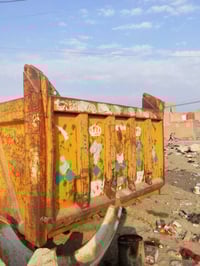 شاحنة • للبيع