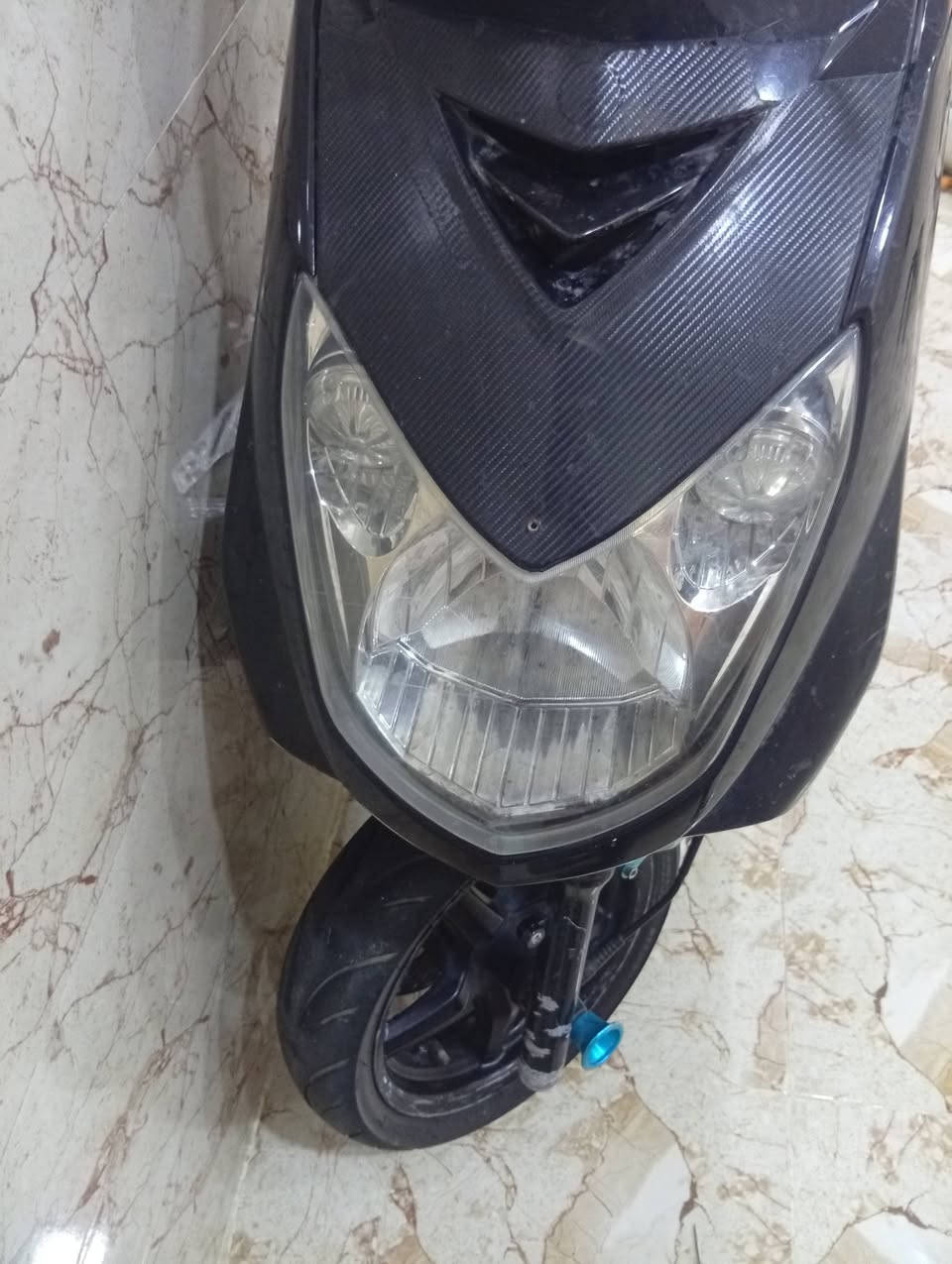 سلام عليكم سكنز حلوه وجديده بلادي لبيع او مراوس بماكس شعدك مراوس نزل مكاني حله حي العسكري متواجت فيس هاذه لرقم***********
