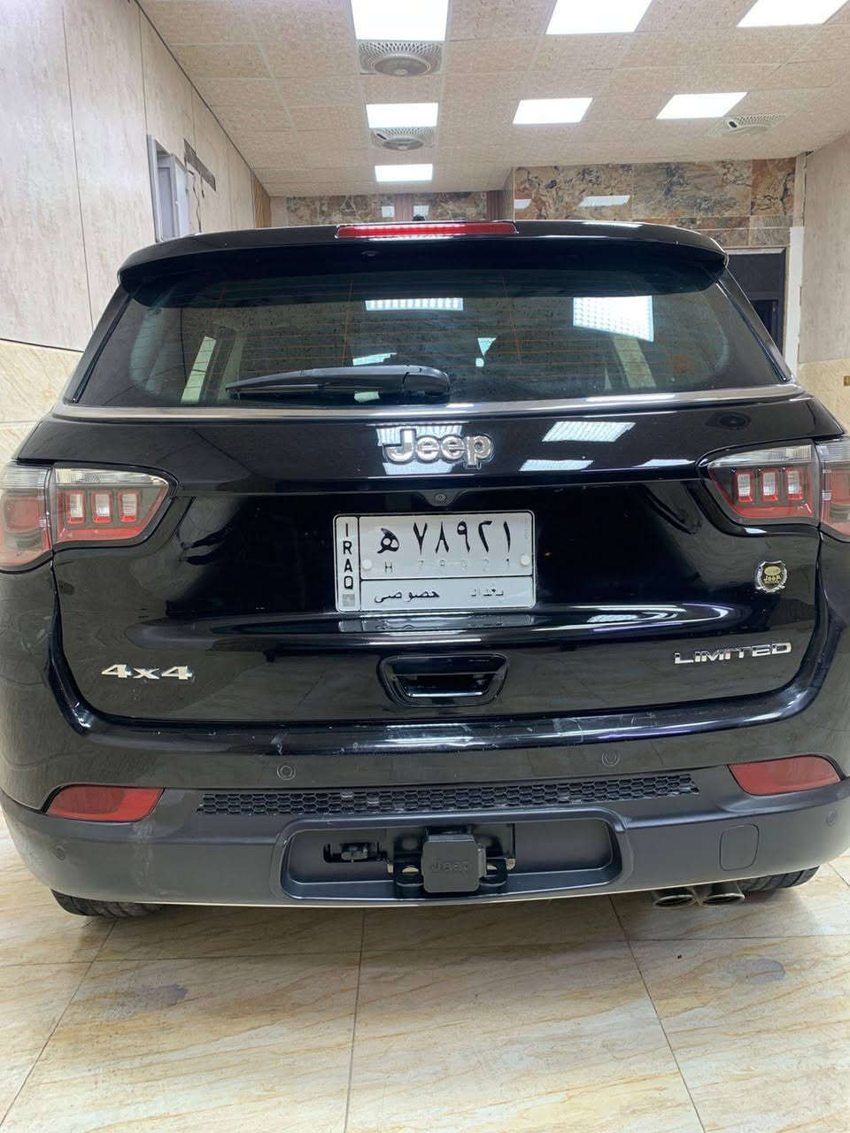 جيب كومباس 2018وارد أمريكي ماشه  70 ميل
رقم : ***********
2018 JEEP COMPASS, LIMITED
فول مواصفات واحد على واحد 
• لون السيارة: أسود 
• عدد السلندرات: 4 سلندر
• حجم المحرك: 2400
• رقم اللوحة: بغداد  باسمي
• دواخل لونين نصف اسود الكشنات جلد والدشبول بيجي

المواصفات:
• 🔘 تشغيل بصمة 
• دخول ذكي
•بانوراما سلايد قطعتين
• ⚡ كشنات كهرباء
• ♨️ كشنات أمامية تدفئة
• شاشة كبيرة
•5 ويل كروم
• 📡 تشغيل عن بعد
• كاميرا خلفية دوّارة
• سايد بريك بصمة كهرباء 
• ❄️ قطعتين تبريد
• 👁️‍🗨️ نظام النقطة العمياء
• 💡 إشارات على المرايا
• 📶 رادار أمامي وخلفي وجانبي
• 🛞 ثلاث أنظمة قيادة: أوتو، جبلي، ثلجي
• 🚧 نظام خروج عن المسار
• 🛑 نظام التوقف التلقائي
* الحادث سرقه جاملغ ودعاميه
موجود تقرير بصور 
سعرها 148$ بيها مجال بسيط 

 مكان السيارة بغداد / حي الامين
