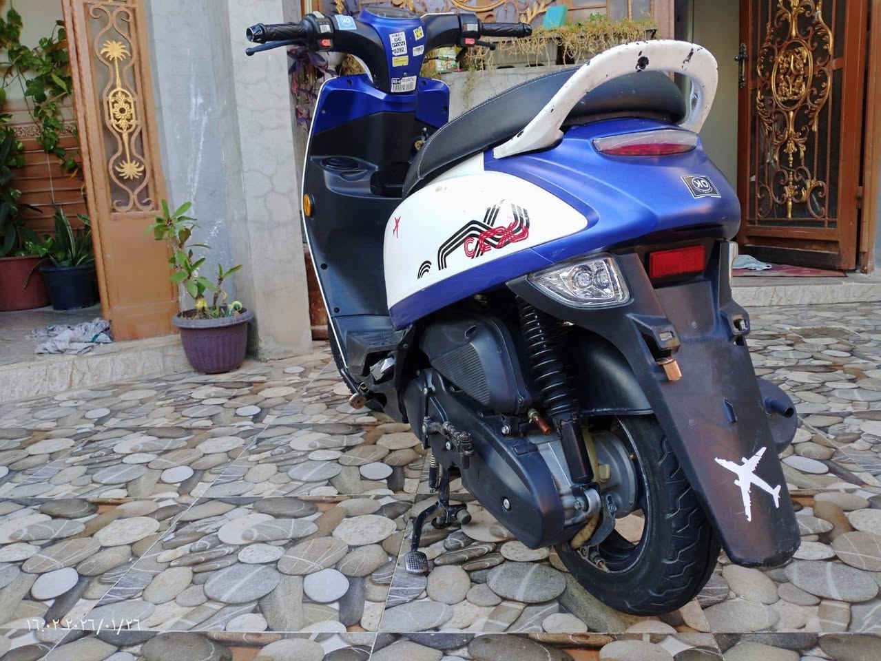 سلام عليكم دراجه ماكس بوليسي ياباني موديل 2023 شلعة ومعدل سرعة 120 بوشه 49 بلادي محرك نظيف. شرط تفحص بأيدك كهربائيات شغال كامل زوج تايرات جديد شاشة الكتروني 7 الوان وتفحص يم اي مصلح يعجبك السعر 650 وبيهة مجال هواي الرقم ***********
