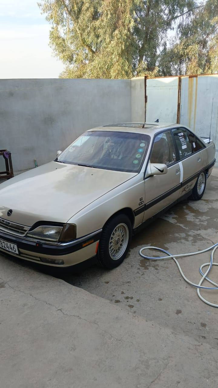 سلام عليكم سياره وبل وميكا حجم 20 كير محرك طخم كلو شرط سياره مصبوغه جماليه سعر 40 وبيهه مجال اي استفسار الاتصال على هاذا رقم ***********
