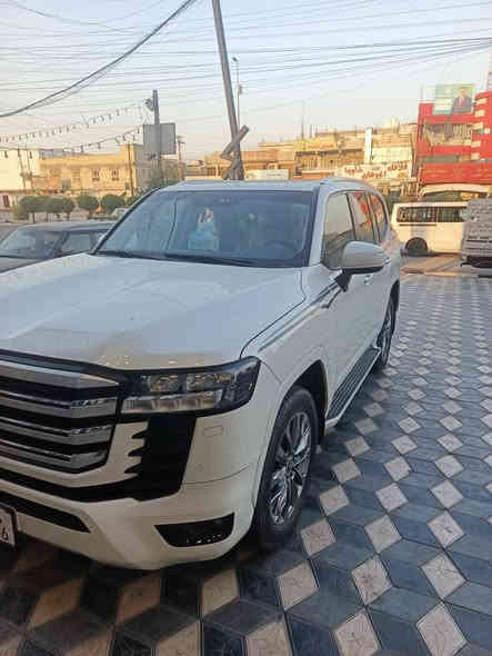 الاندكروز موديل ٢٠٢٢ ماشية ٣٧ ألف مكفولة مغلفة نانو سيراميك عنوان بغداد البلديات تواصل على رقم ***********
