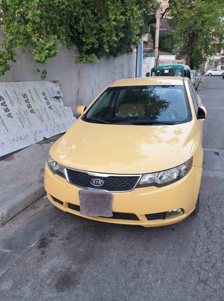 🚕 كيا فورتي 2013 تكسي للبيع – مال رزق وجاهزة ✨

​السيارة نظيفة  وجاهزة للشغل 

​📌 المواصفات باختصار:

​المحرك والكير: بشرط الفحص، بحالة ممتازة 

​التبريد: ثلج

​الوضعية: حدادية وكير ومحرك مكفولة، والداخل مدوشم الكاعية جلد

​المكان: بغداد

​السعر: [87 ورقة] (بيها مجال بسيط للشراي الجاد)

​للاتصال والاستفسار: [***********]

​ملاحظة: السيارة جاهزة للـشغل . الاتصال للشراي وماقصر وياه بالمعقول. بغداد, العراق

