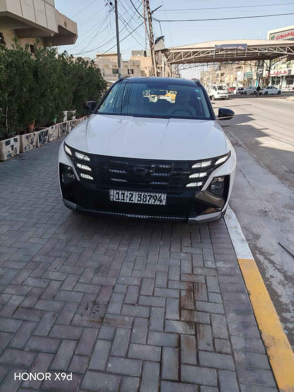 للبيع توسان تو كلر ٢٥ ماشي ١٣ بسمي بغداد الدورة السياره فول مواصفات دوشمه ارضيه وكشنات
السعر ٢٤٠ بيه مجال بسيط 
هاتف ***********
