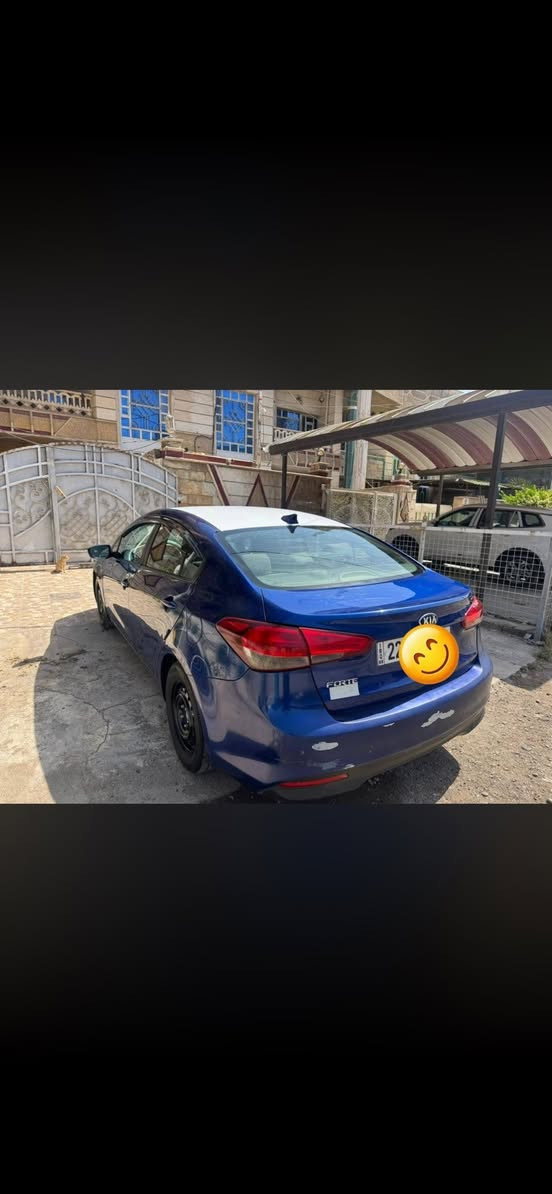 فورتي 2017 
السعر 89
سياره بيها قطع صبغ ابيع حزام اثر جراد شاصي لغود الحوض مكفول بدون دواخل كير مكينه مكفول تبريد ثلج صدر تخم تاير جديد رقم اربيل باسمي هزه جديده مكاني السيديه 
***********
