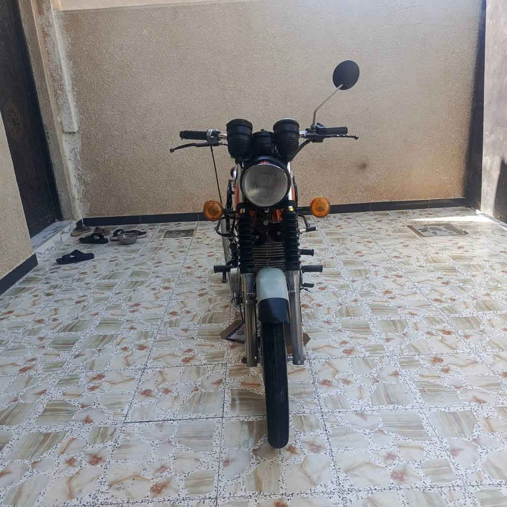 السلام عليكم 
للبيع دراجه MZ موديل 1982 دراجه كامله مكمله سعرها قفل 1550 تفاصيل الدراجه مكينه تركي ستندر مامكصوصه ع فتح شرط مكينه ناعمه كلش شلعه ومعدل خير من الله كهربائيات كلها شغاله يمنه يسرا عالي ناصي هورن دراجه تاخذها مذب عليه ربع ترايها البصرة بيها لحيم بالخشم وبالدوسه شي قليل فقط والدراجة ماكنيت ومكاني واسط قضاء الصويره تفاصيلها كلها عرضتها والشراي بي خير ويدلل تحياتي لكم
***********
